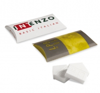 Mentolky ve tvaru domečku v reklamní krabičce