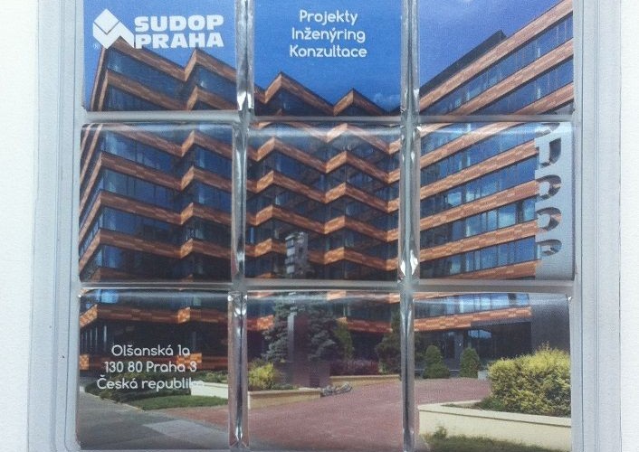 Sada čokoládek v průhledné krabičce