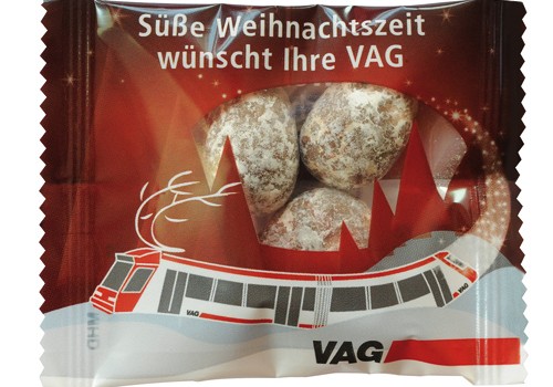 Mandle v reklamním obalu