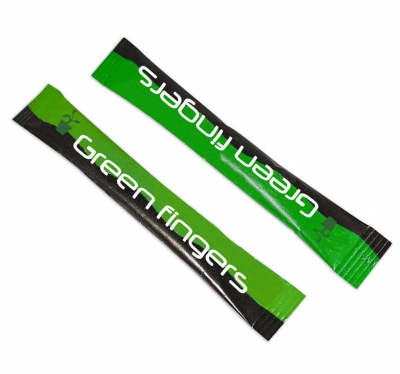 Smetana do kávy v reklamní tubičce