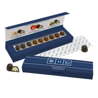 Box of 9 chocolats in line