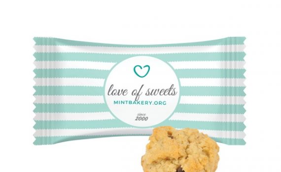 Mini Oatmeal Cookie with chocolate chips