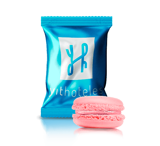 Macaron in flowpack