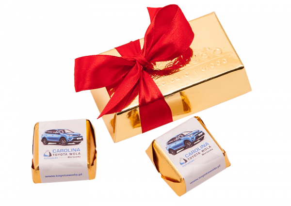 2 chocolates with delicate alcoholized cream