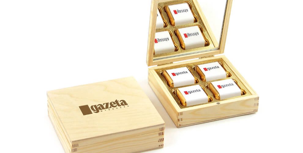 Set of 4 chocolates with delicate alcoholized cream filling