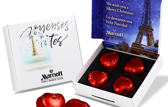 Box with 4 heart chocolates