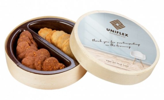Promotion wooden box with butter cookies
