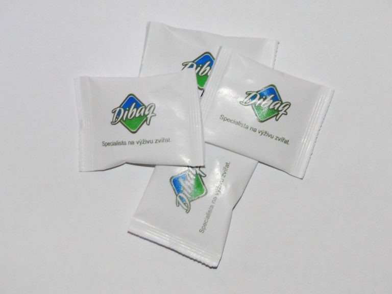 White sugar 4 g bag or tube